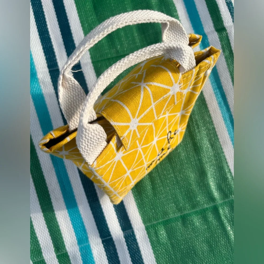 Make Me Smile Yellow Geometric Tote Lunch box - Picture 5 of 10